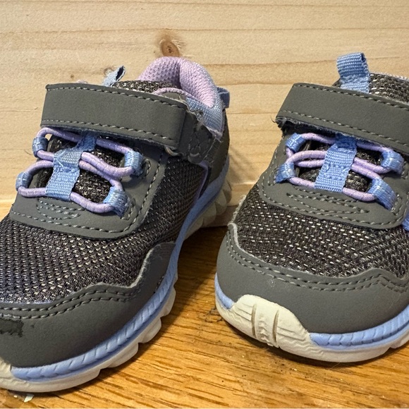 Stride Rite Artin 3.0 Sneakers - Picture 1 of 5